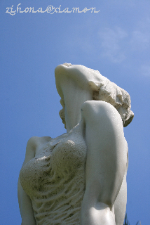 XMU.Statue